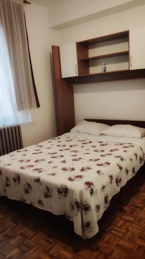 Apartmani Leon Biograd Na Moru Ngoại thất bức ảnh