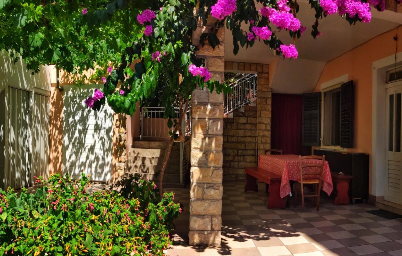 Apartmani Leon Biograd Na Moru Ngoại thất bức ảnh