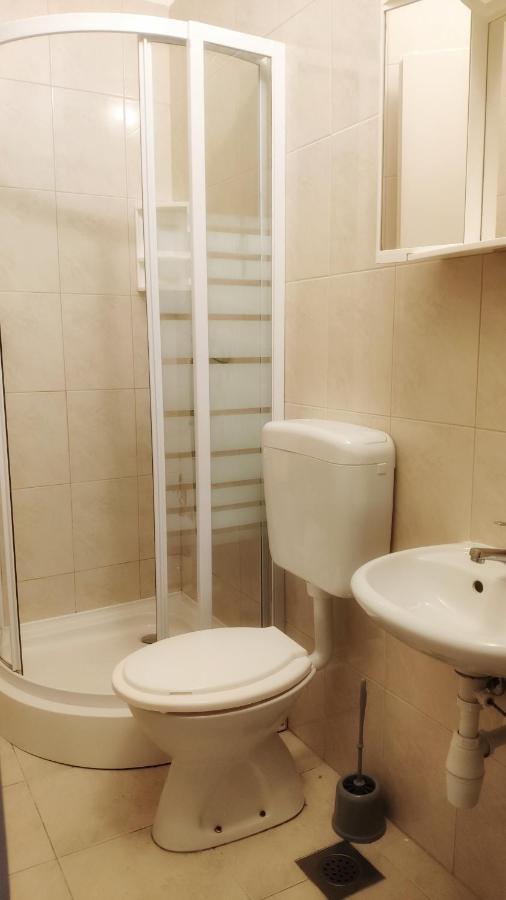 Apartmani Leon Biograd Na Moru Ngoại thất bức ảnh