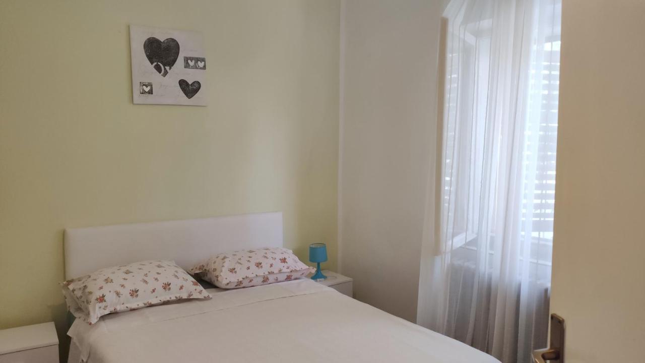 Apartmani Leon Biograd Na Moru Ngoại thất bức ảnh