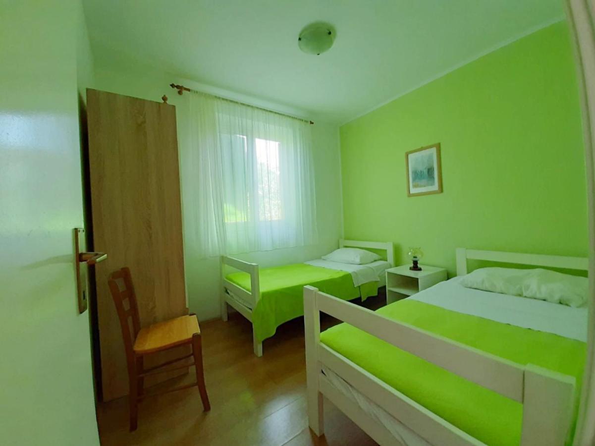 Apartmani Leon Biograd Na Moru Ngoại thất bức ảnh