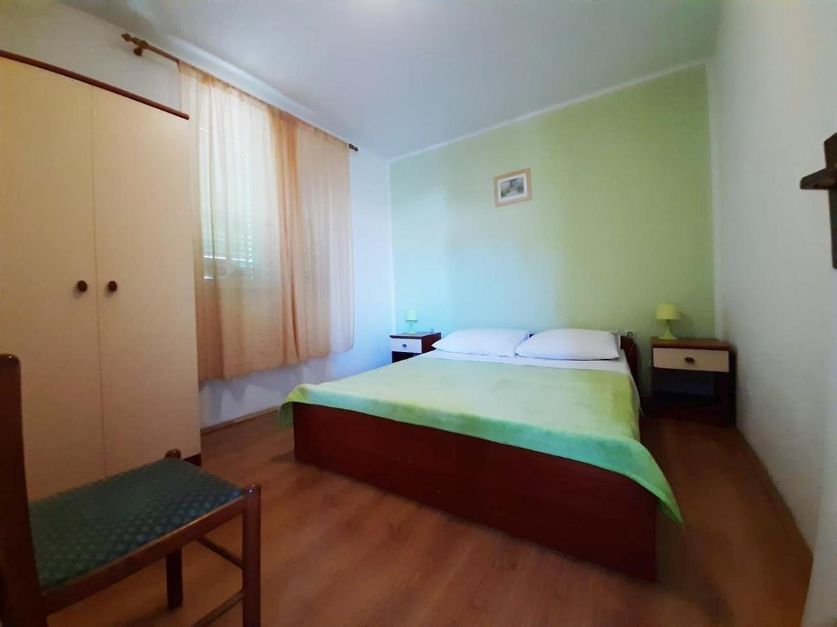 Apartmani Leon Biograd Na Moru Ngoại thất bức ảnh