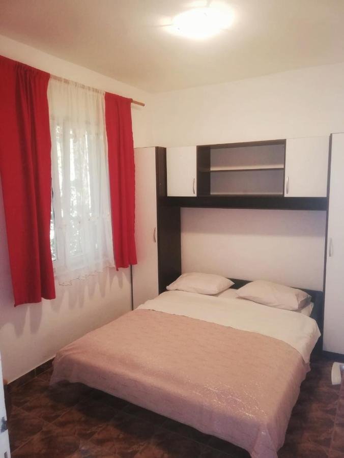 Apartmani Leon Biograd Na Moru Ngoại thất bức ảnh